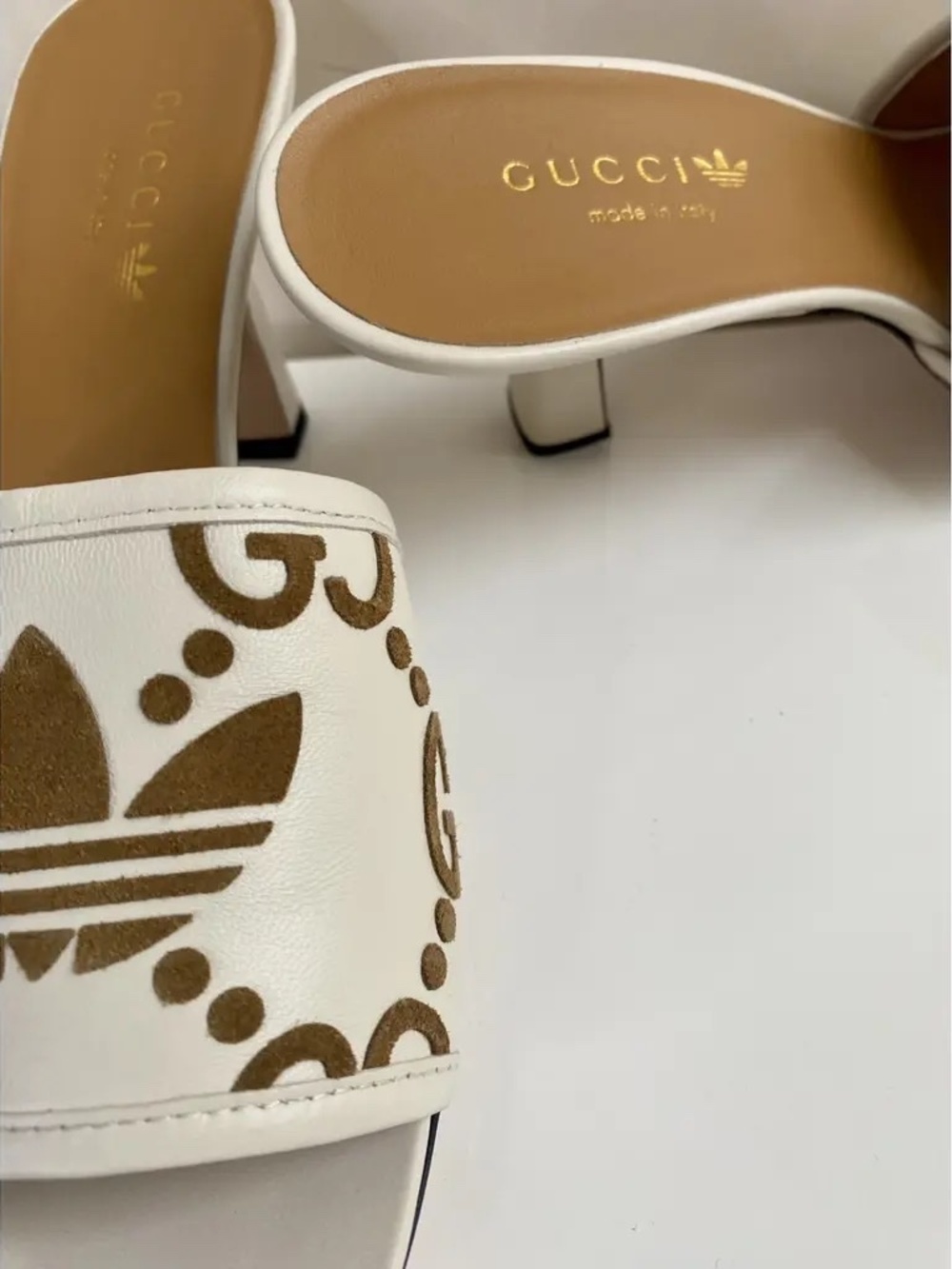 NIB Women's Gucci X Adidas Leather Logo Pumps Sandals Shoes 39.5 - Picture 5 of 7
